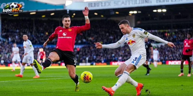Nhân sự thi đấu của Man United vs Leeds